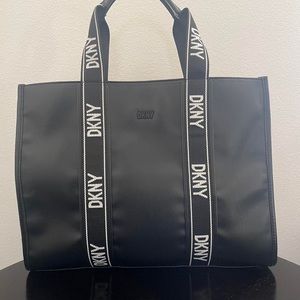 DKNY Cassie Large Tote Bag